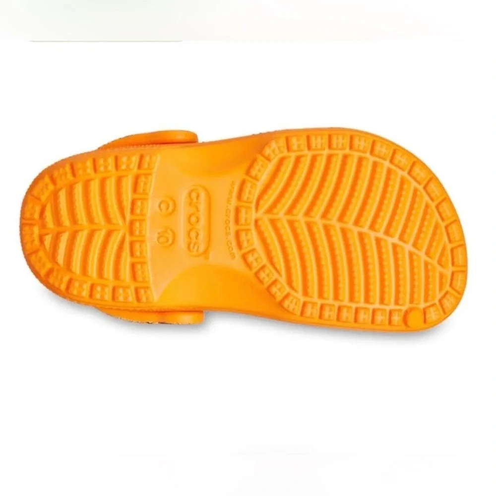 NWT Crocs Jurassic World Classic Clogs, Toddler Size c6, Limited Edition
