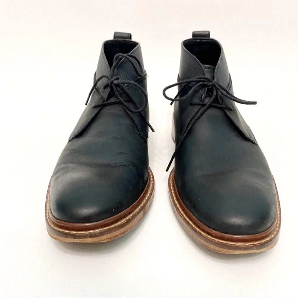Cole Haan lace up