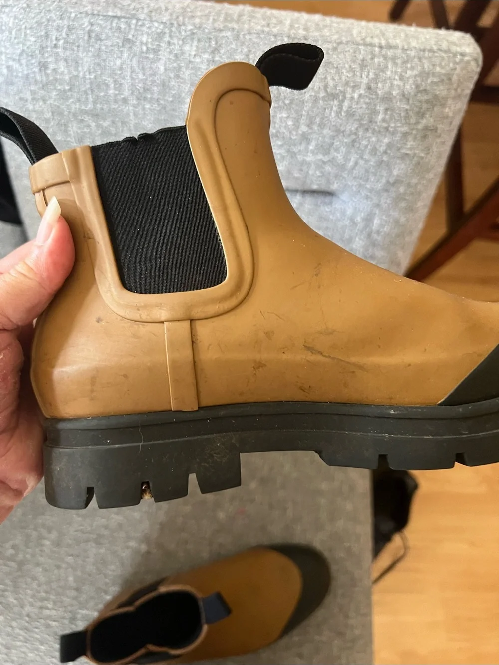 Everlane help boot