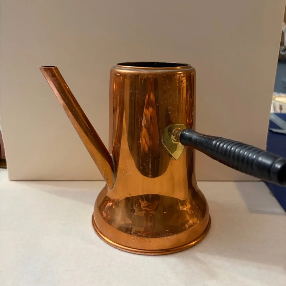 Vintage Copper pot without cap with Black Handle
