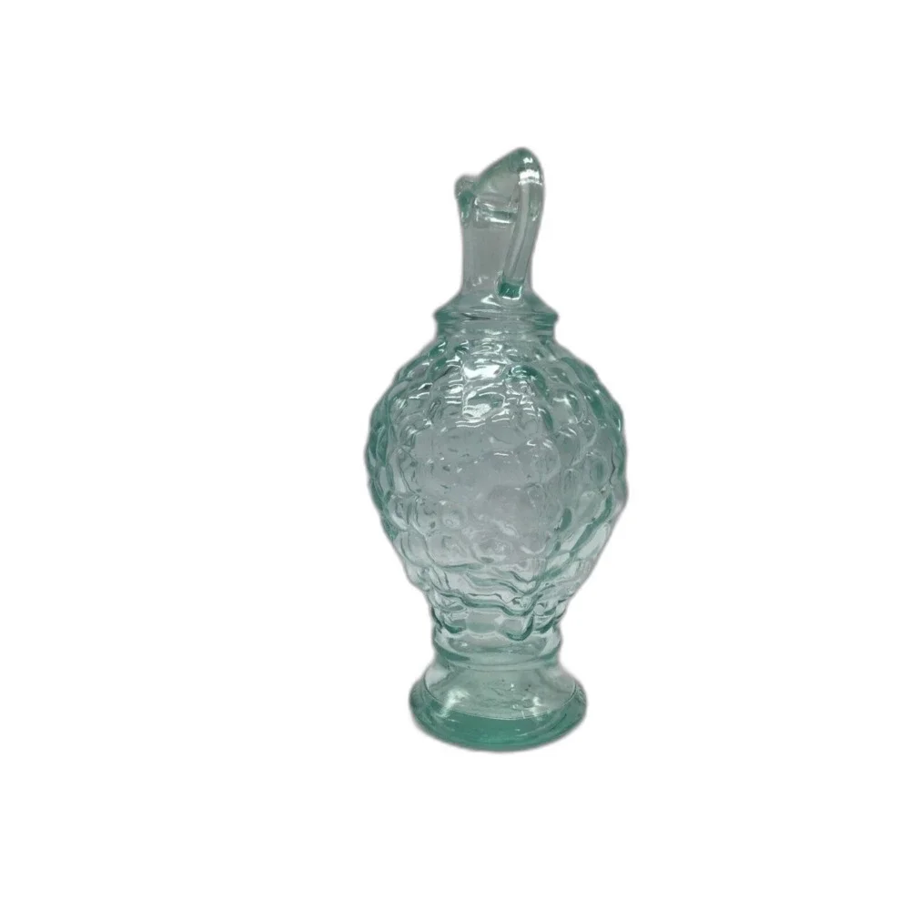 Unbranded green glass
