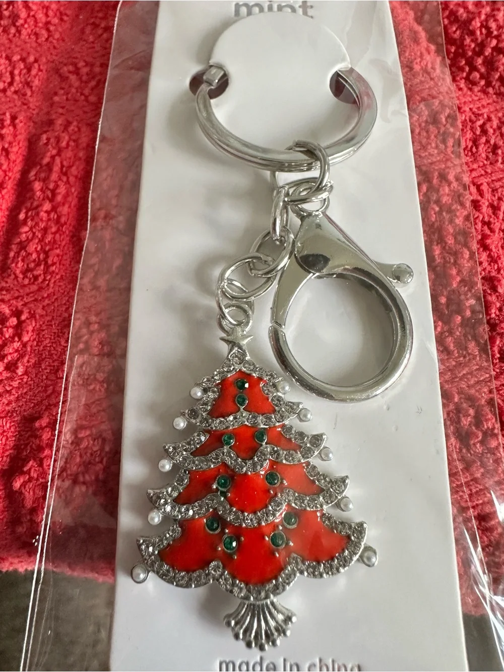 Tree charming red