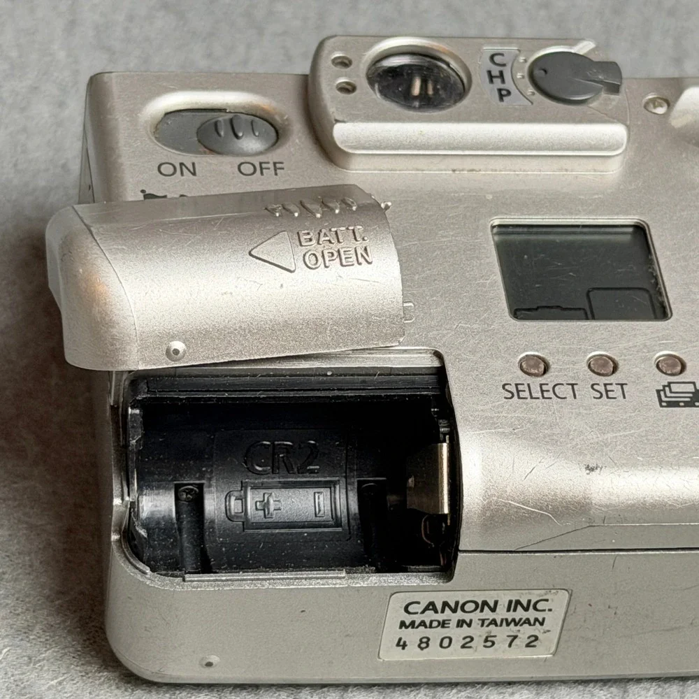 Canon elph lt