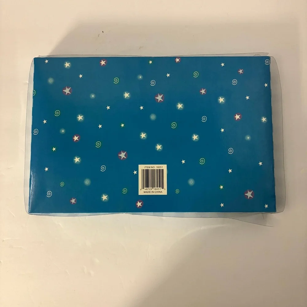 N/A stars invitations confetti