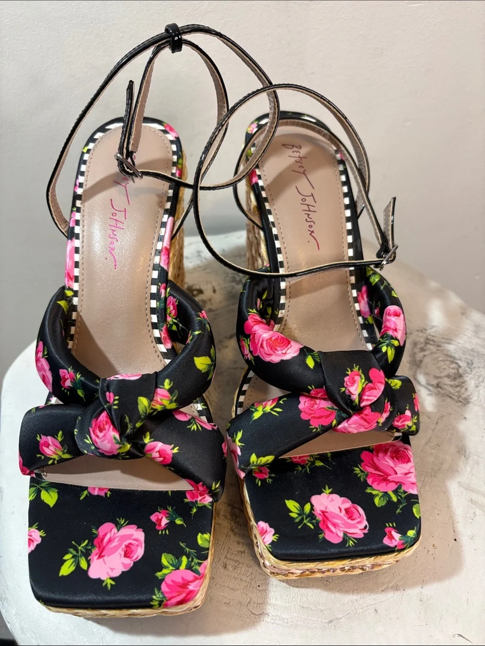 Betsey Johnson very ✨💖
