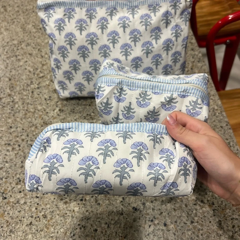 Floral Blue & White Cotton Pouch Set