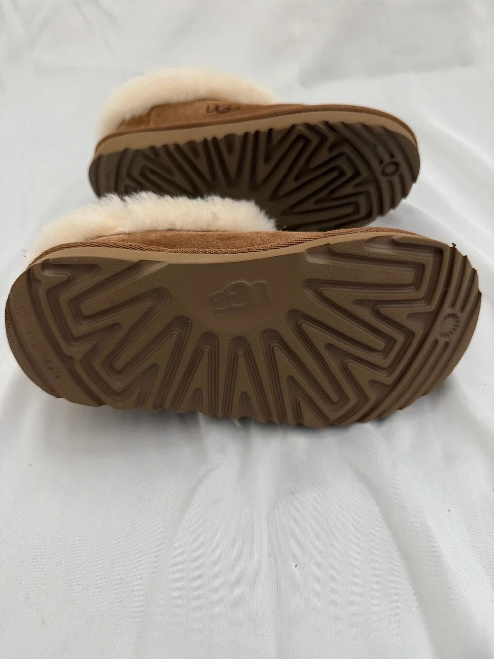 UGG soft chestnut