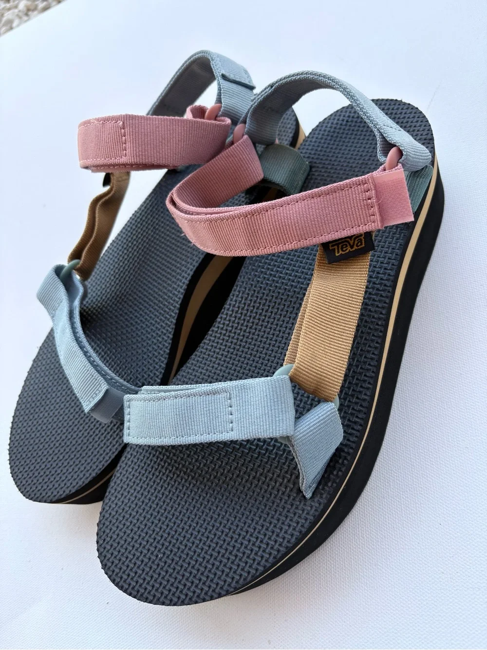 Teva tevasize women