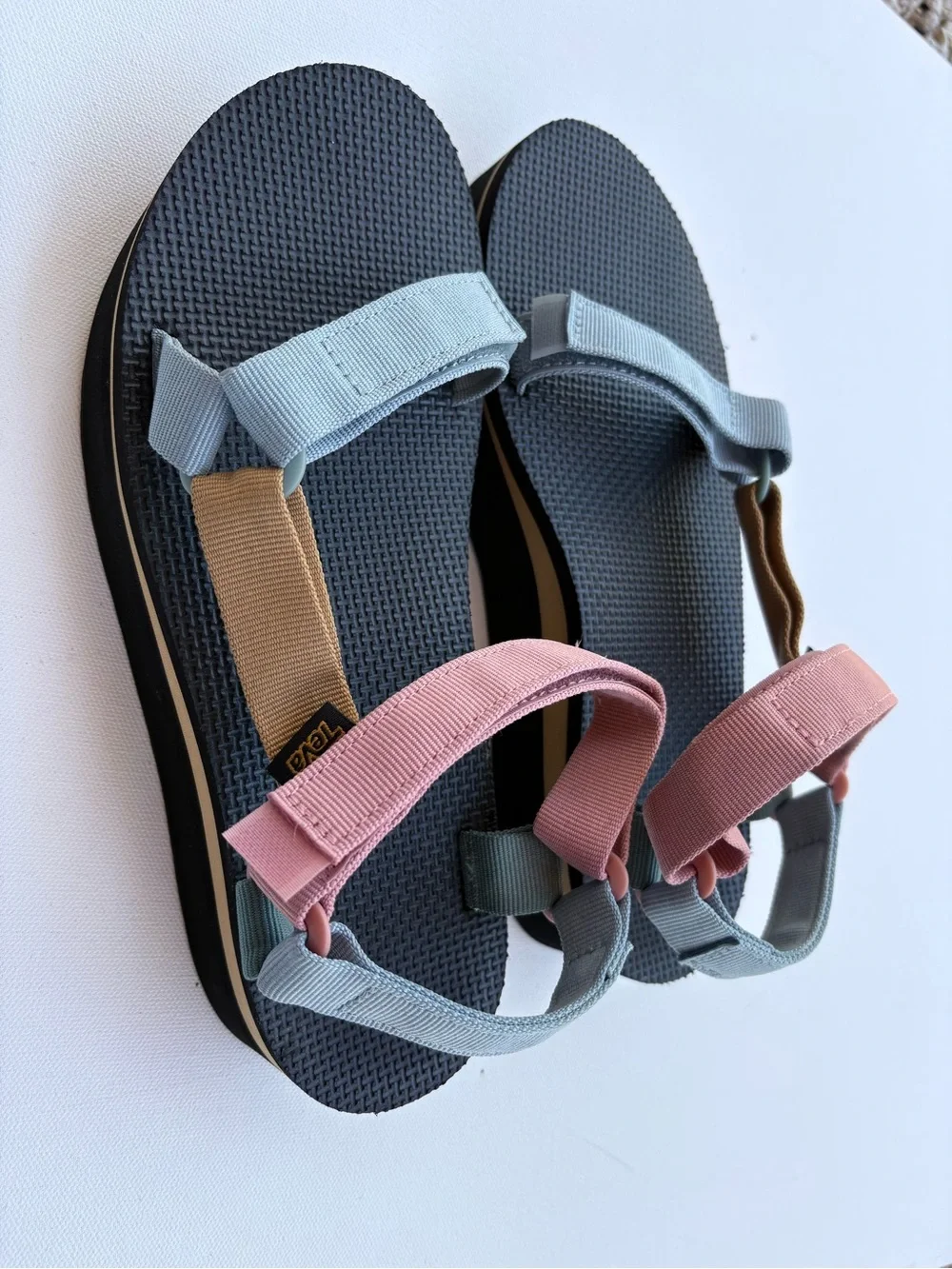 Teva tevasize women