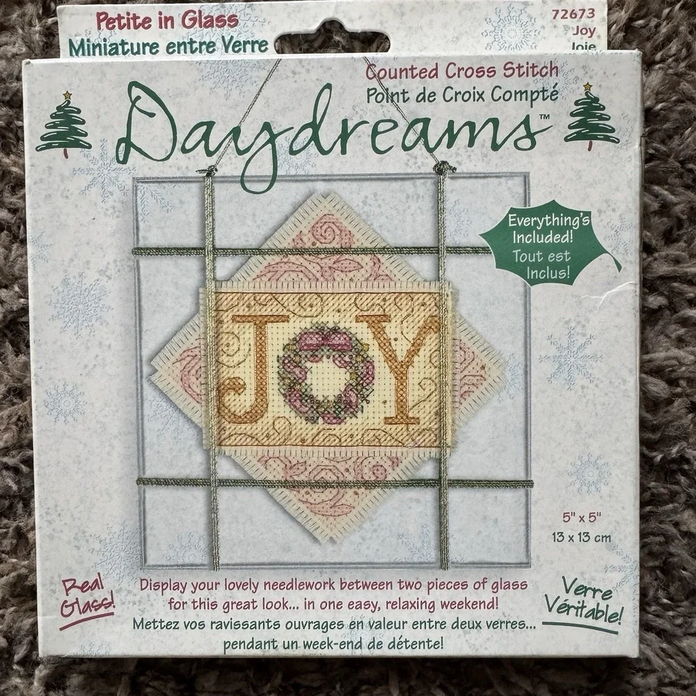 Dimensions Daydreams Counted Cross Stitch Kit Wreath 5