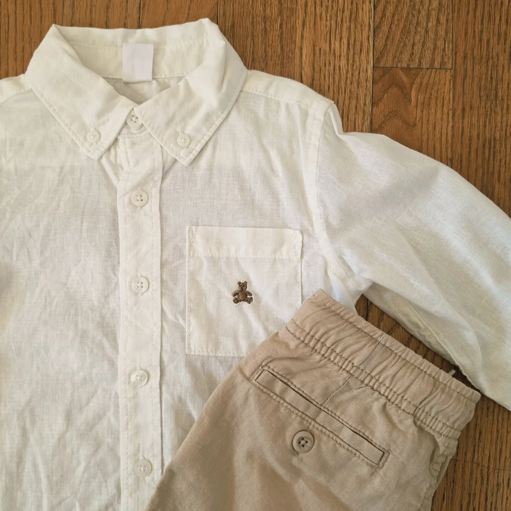 GAP Classic White Button-Down Shirt And Beige Pants Boys Size 4