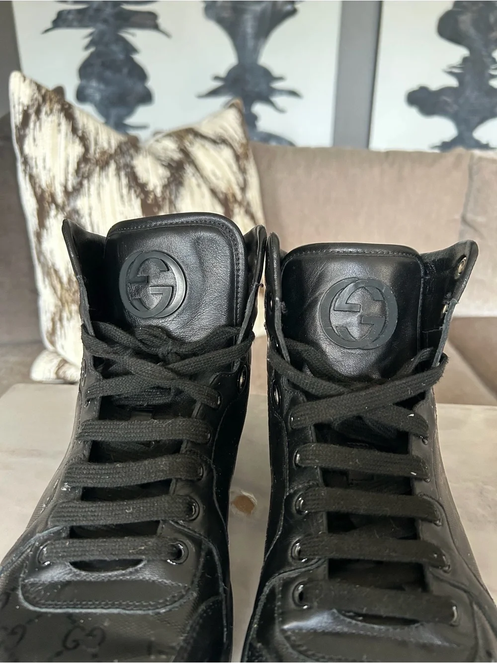 Gucci all black