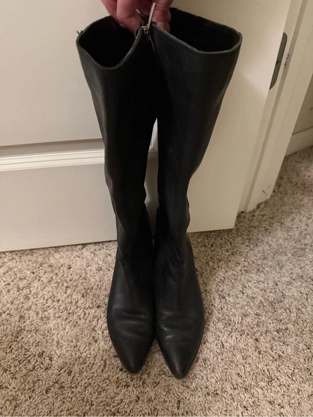 N/A sleek black