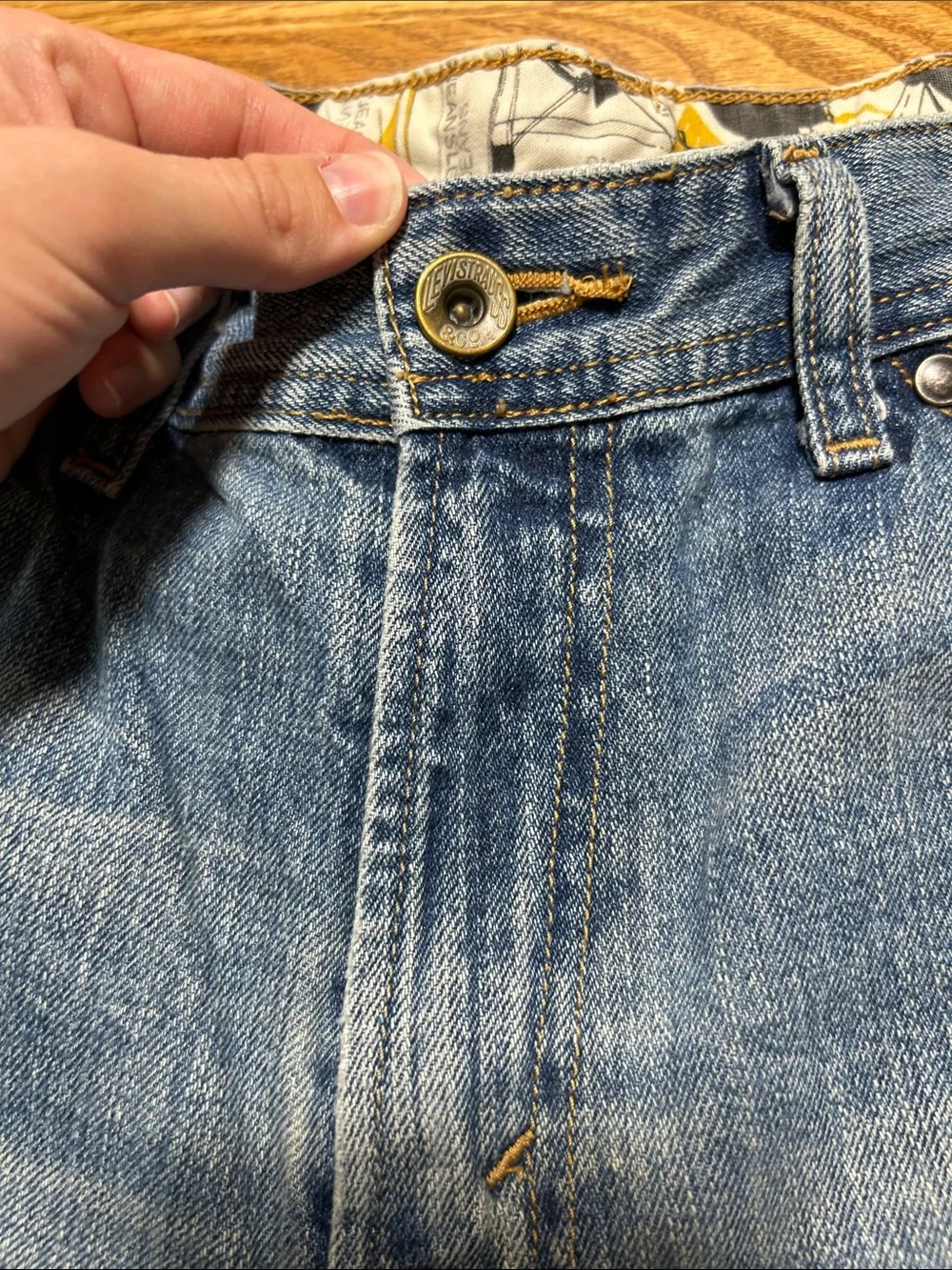 Levis levi’s long