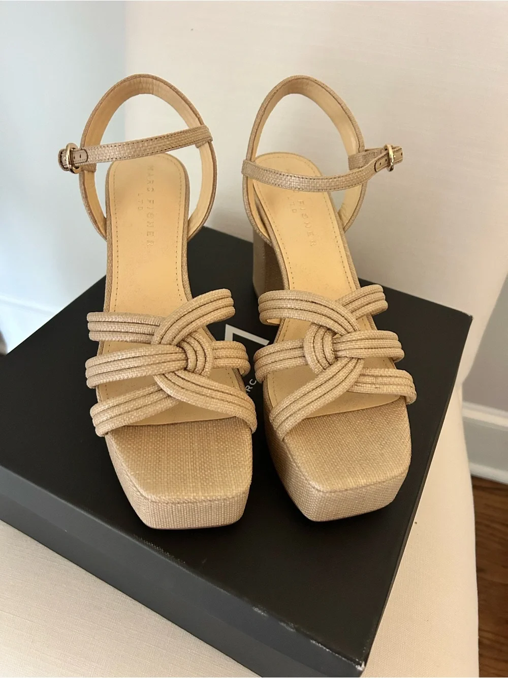 Marc Fisher strappy chunky