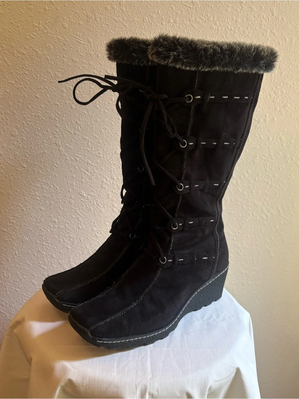 High Sierra Black Faux-Fur Lace-Up Wedge Winter Boots
