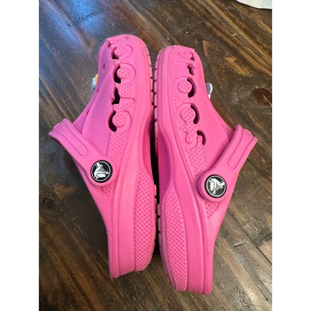 CROCS these vibrant