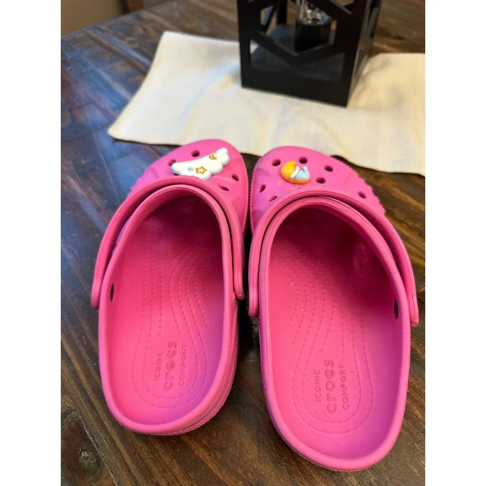 CROCS these vibrant