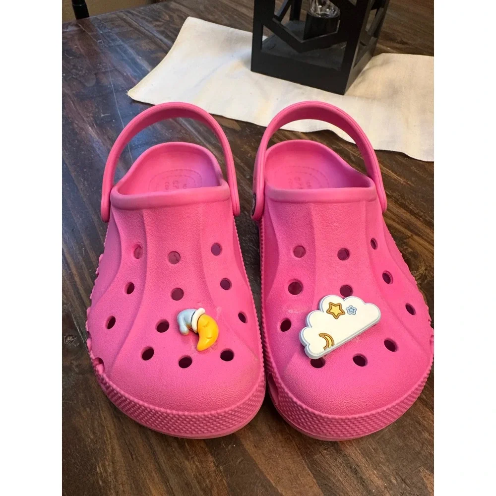 CROCS these vibrant