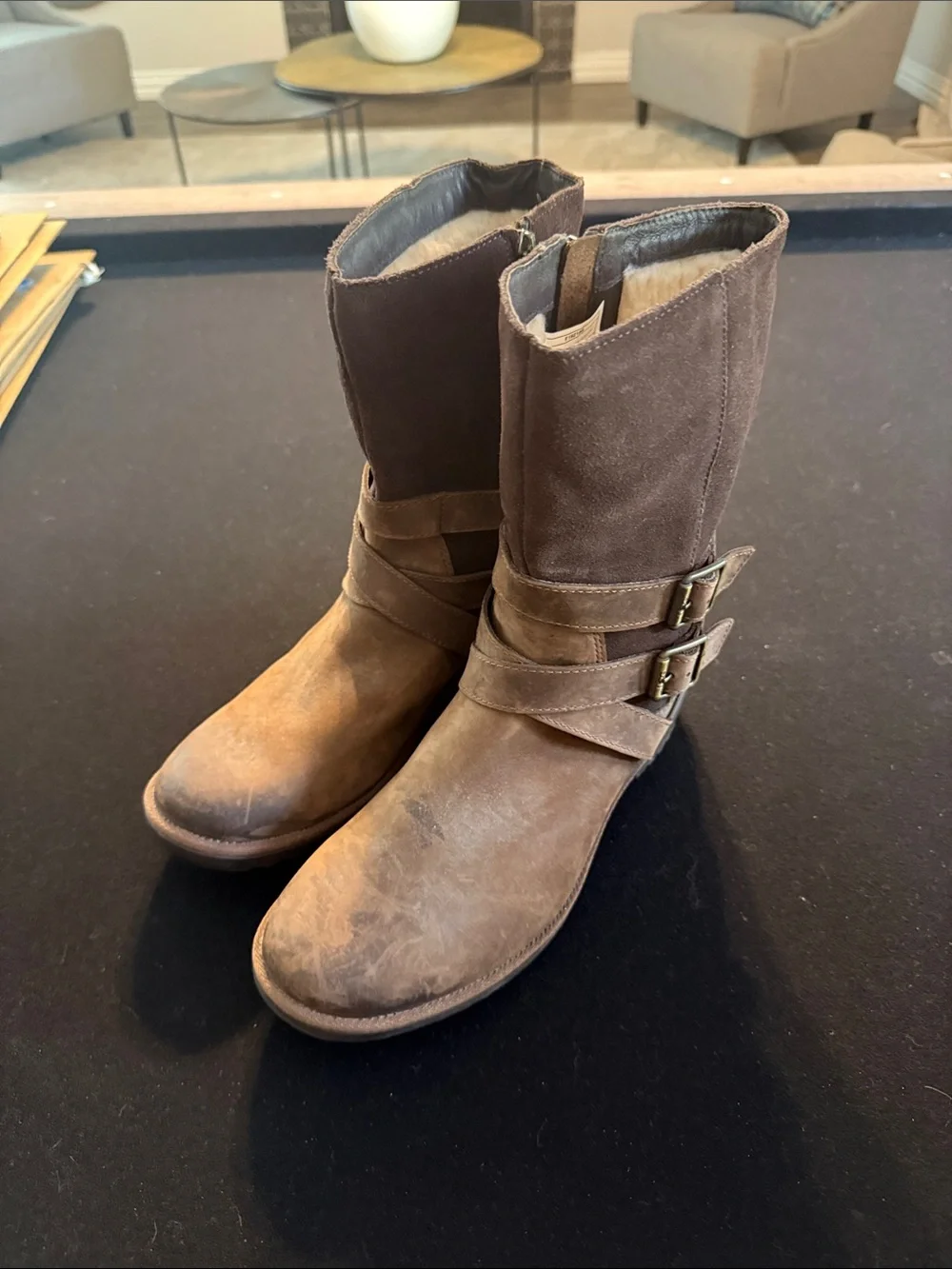 UGG women mid