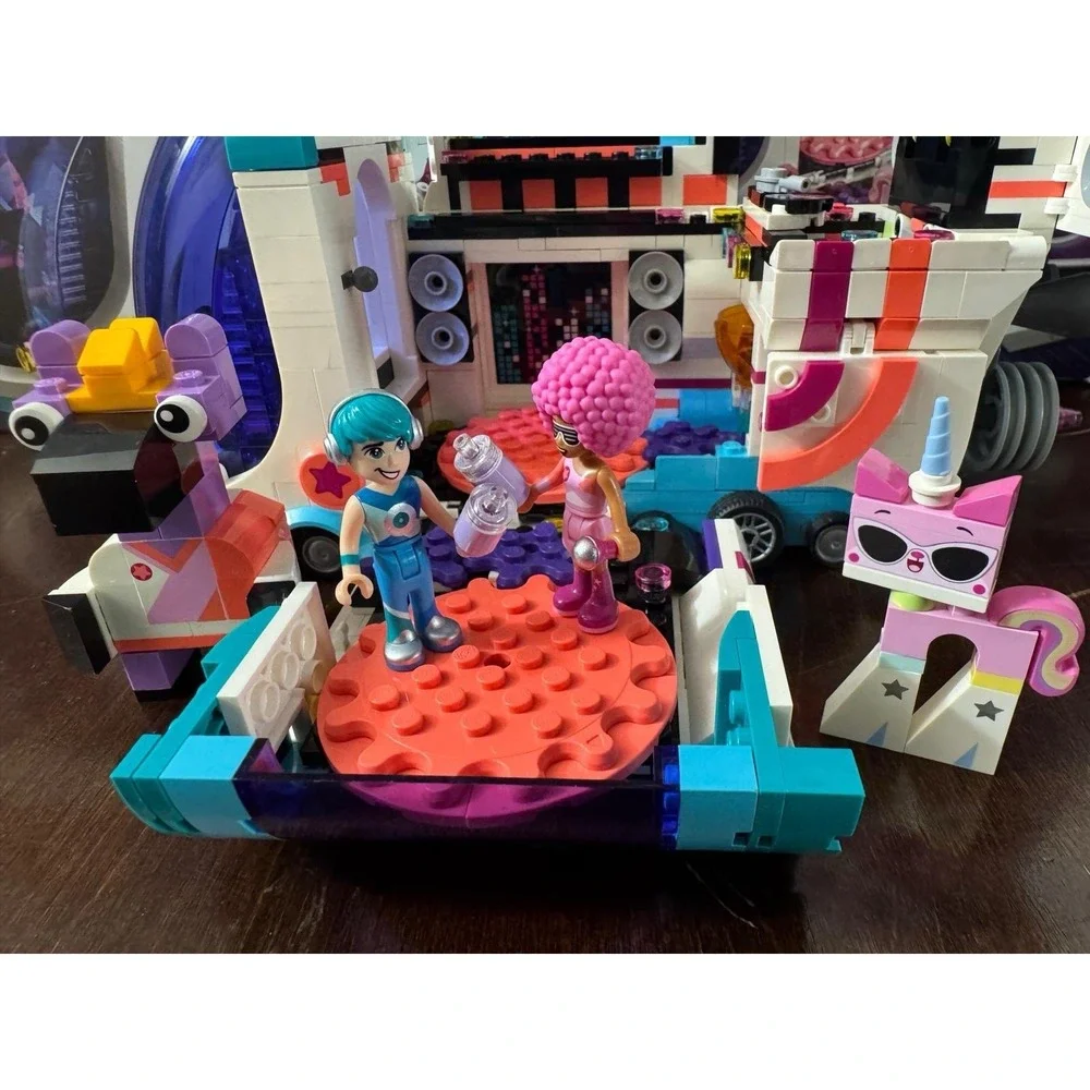 Lego movie pop