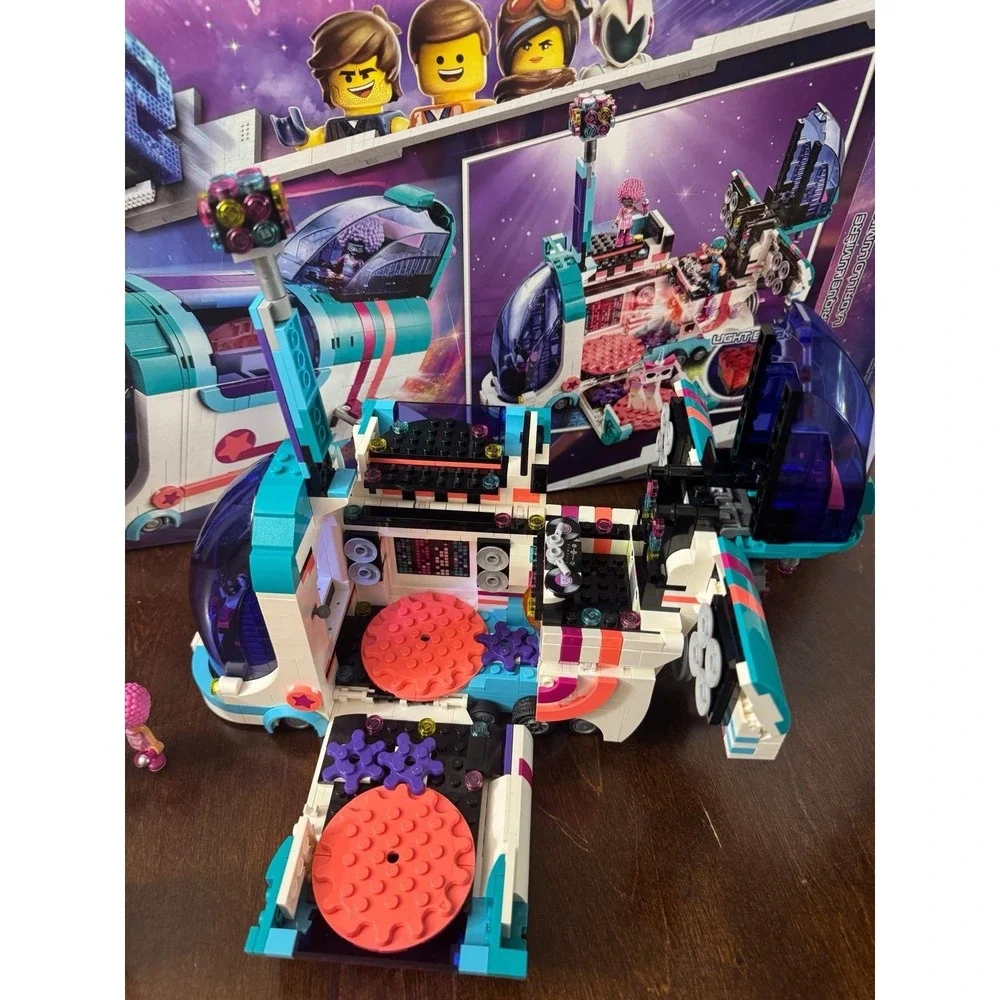 Lego movie pop