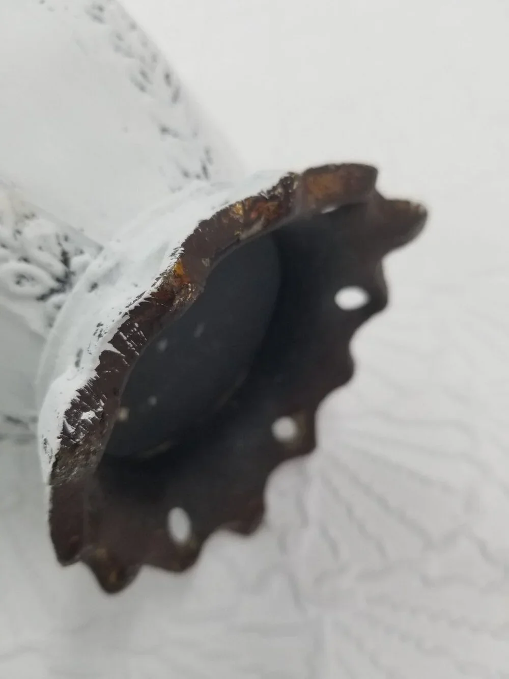 N/A metal vase