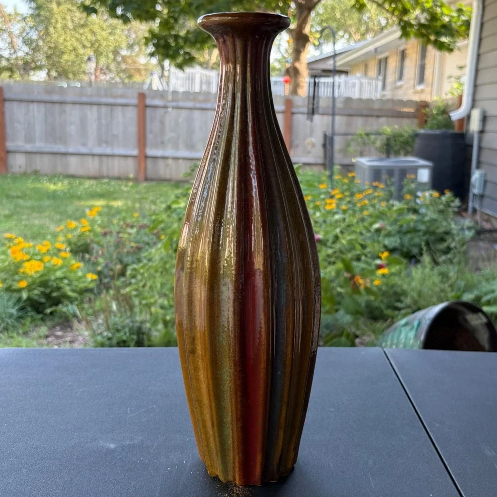 N/A ribbed ceramic