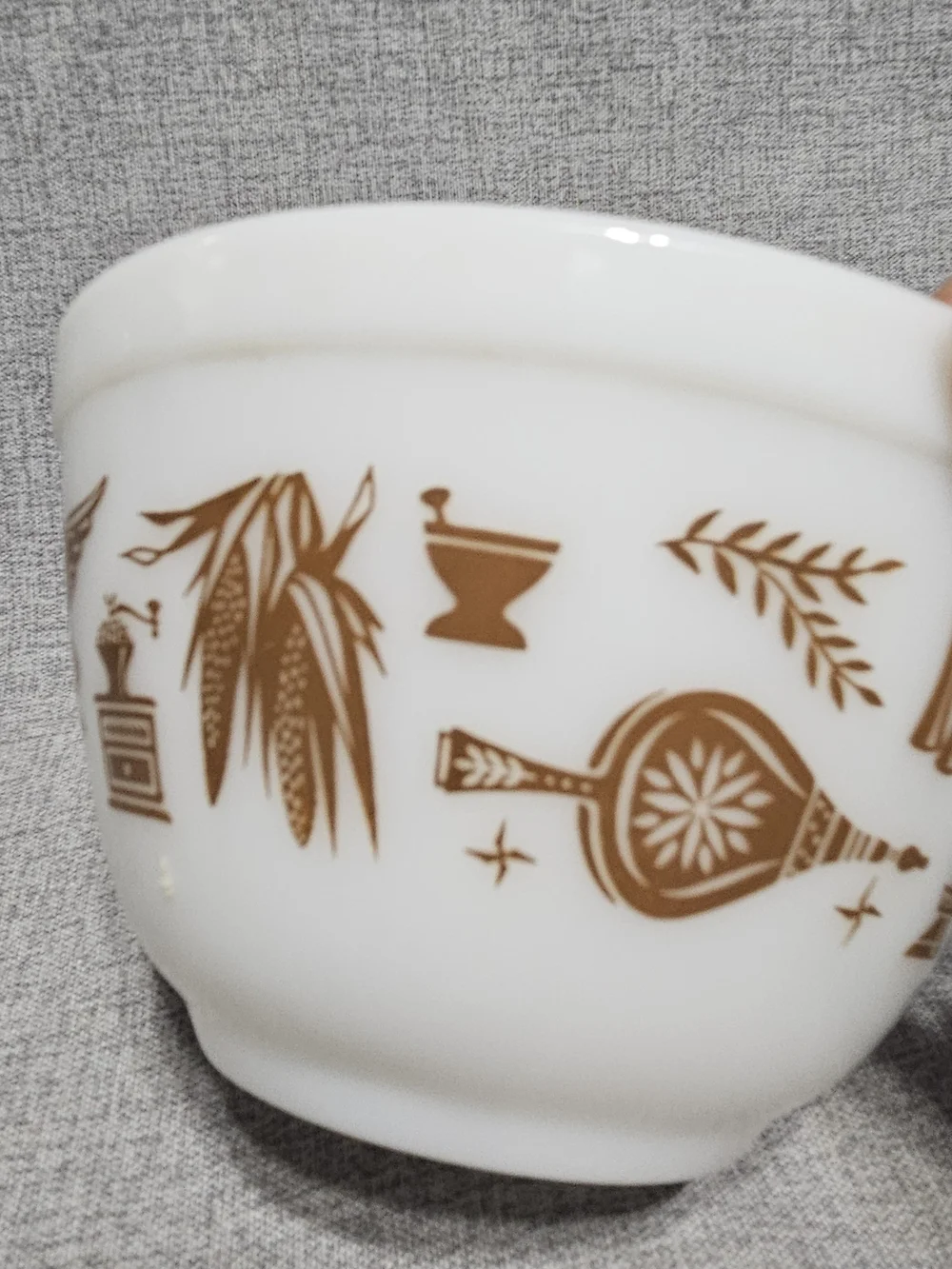 Pyrex classic milk