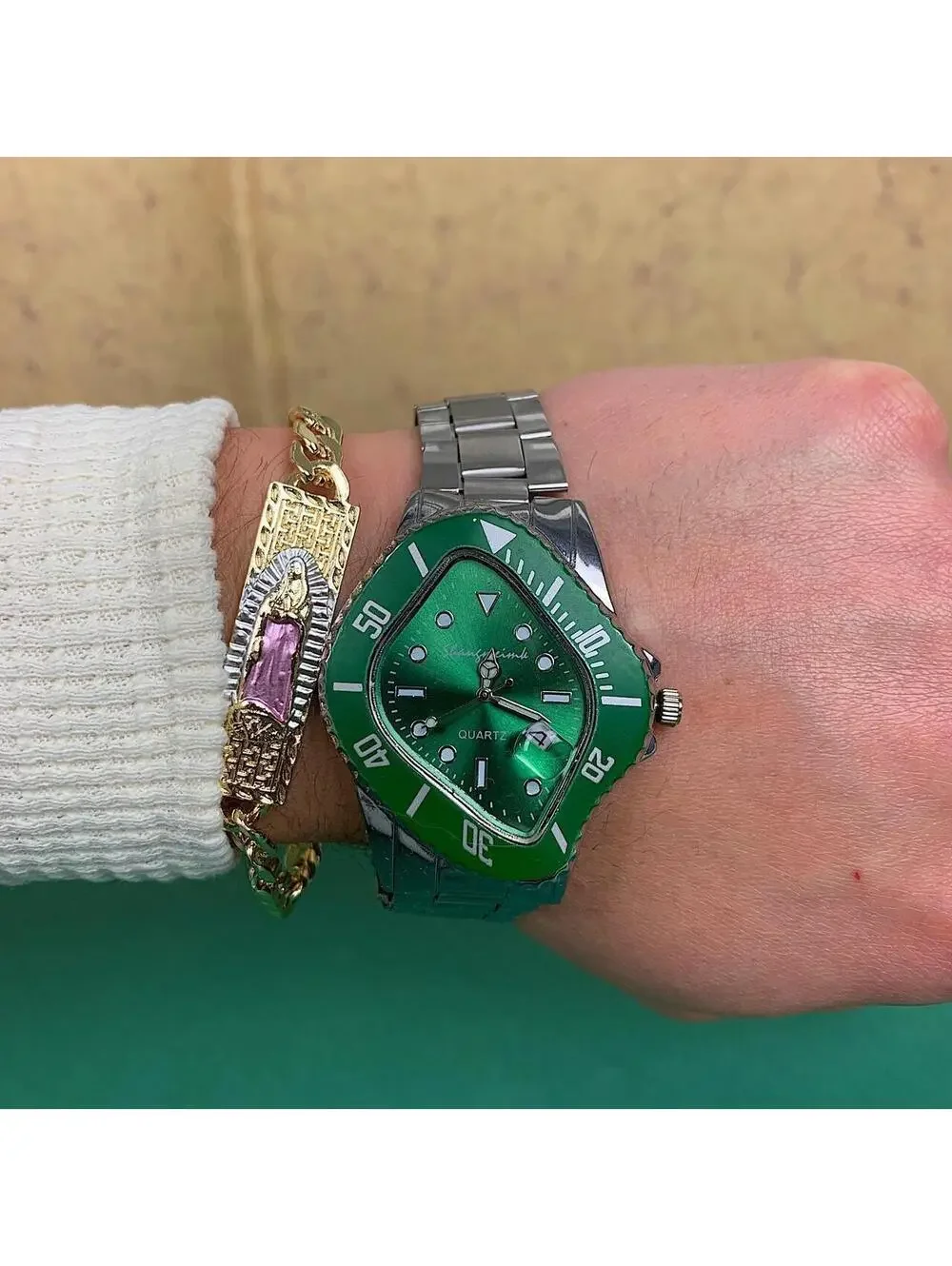 N/A #watch #y2k