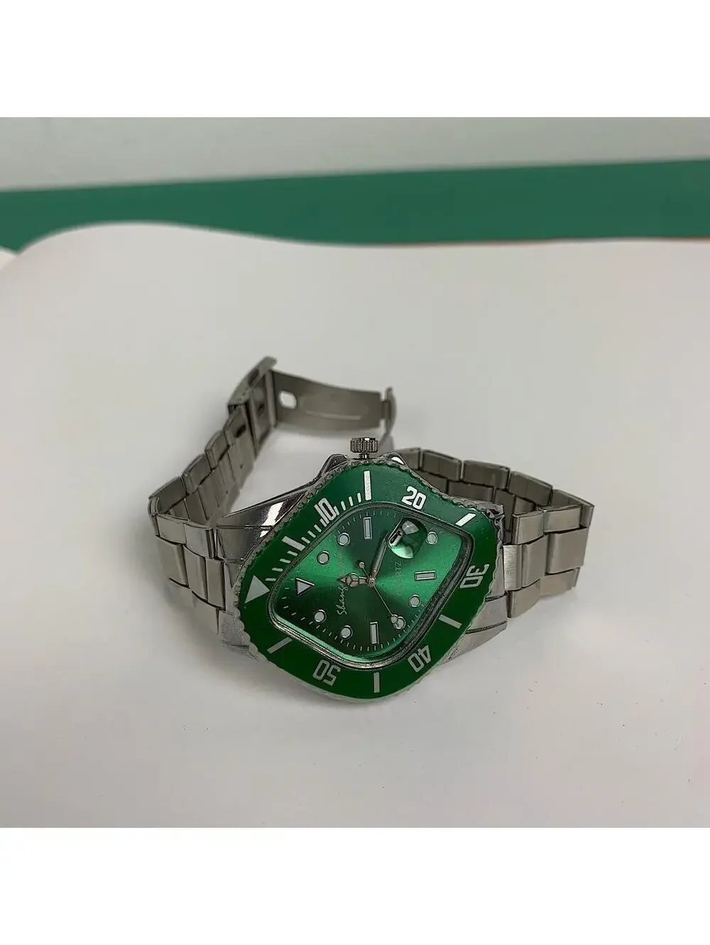 N/A #watch #y2k