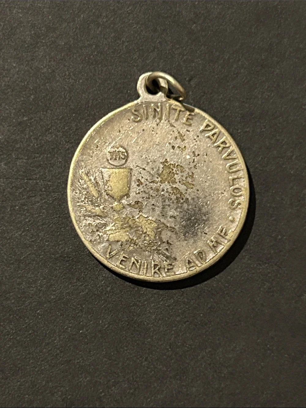 N/A round religious