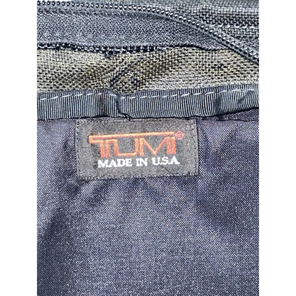 Tumi brand style