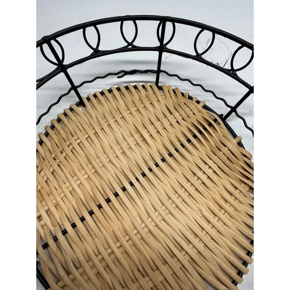 The Unbranded Brand round metal