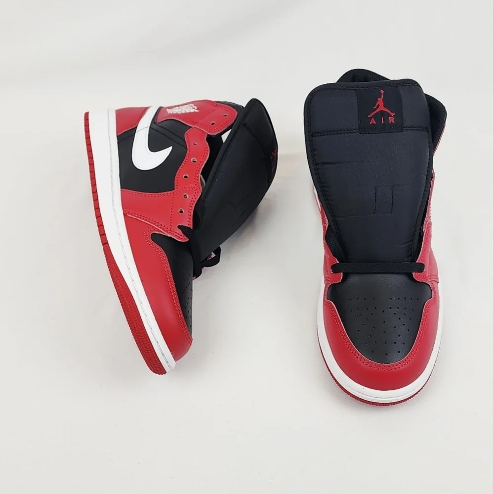 Jordan pivot comfort shown