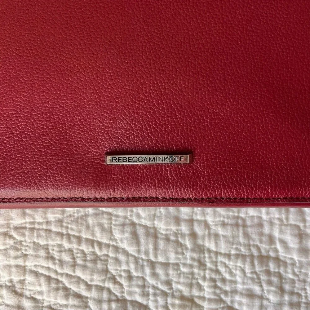 Rebecca Minkoff reposhing this