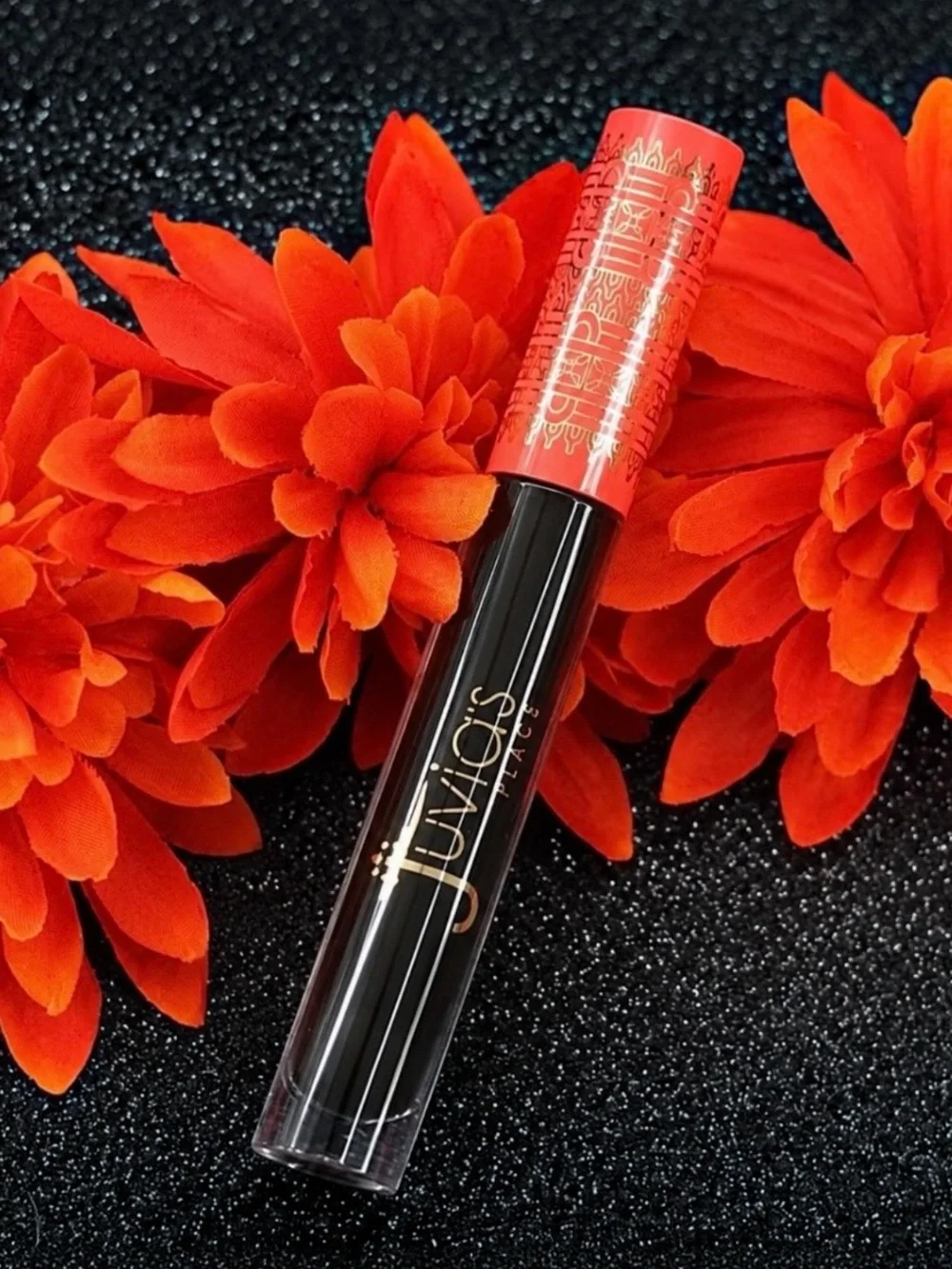 Juvia's Place  Liquid Lipstick in Dudu