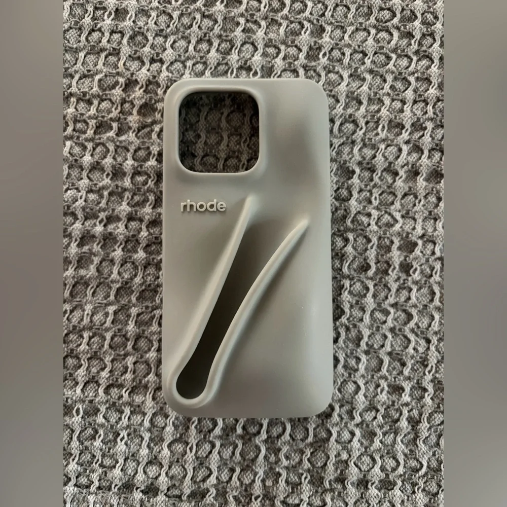 RHODE Silicone Phone Case with Grip Strap - Light Gray