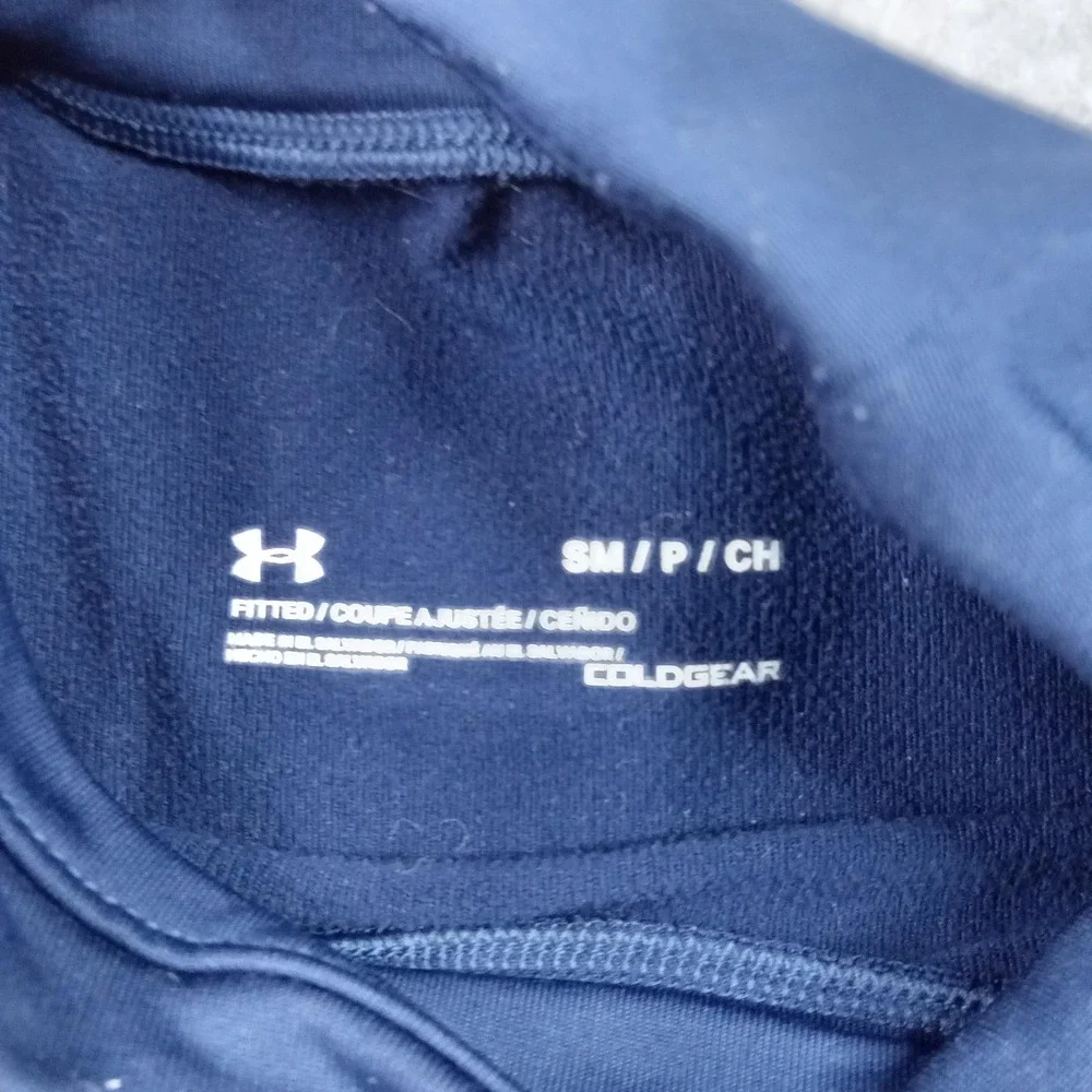 Under Armour tear sleeve