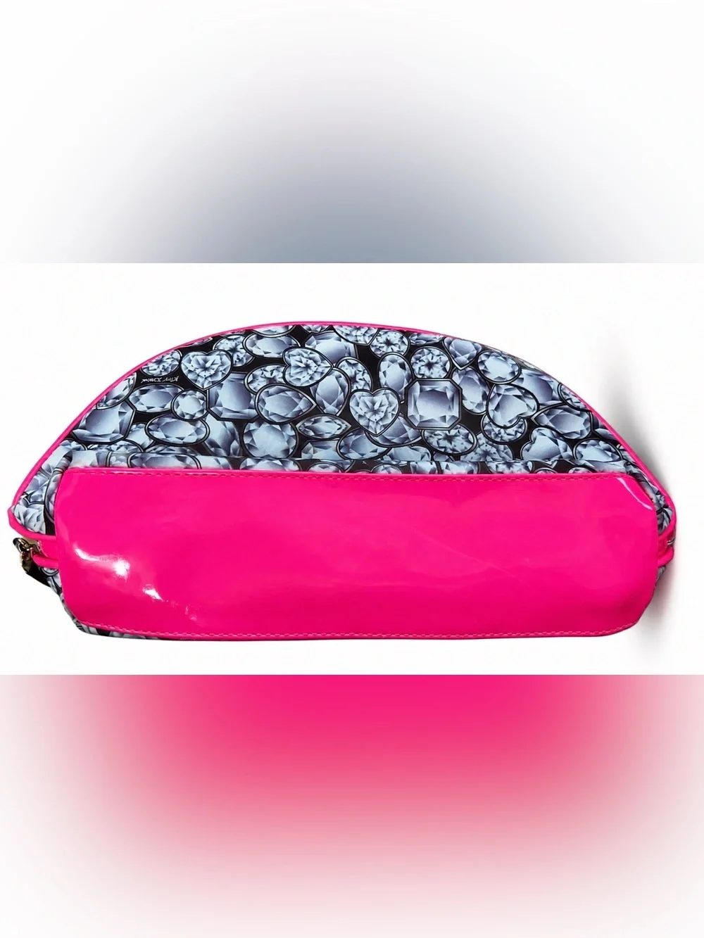 Betsey Johnson travel measurements styling