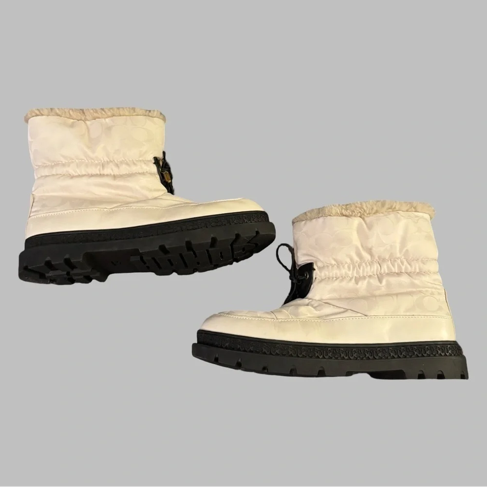 Coach size cozy