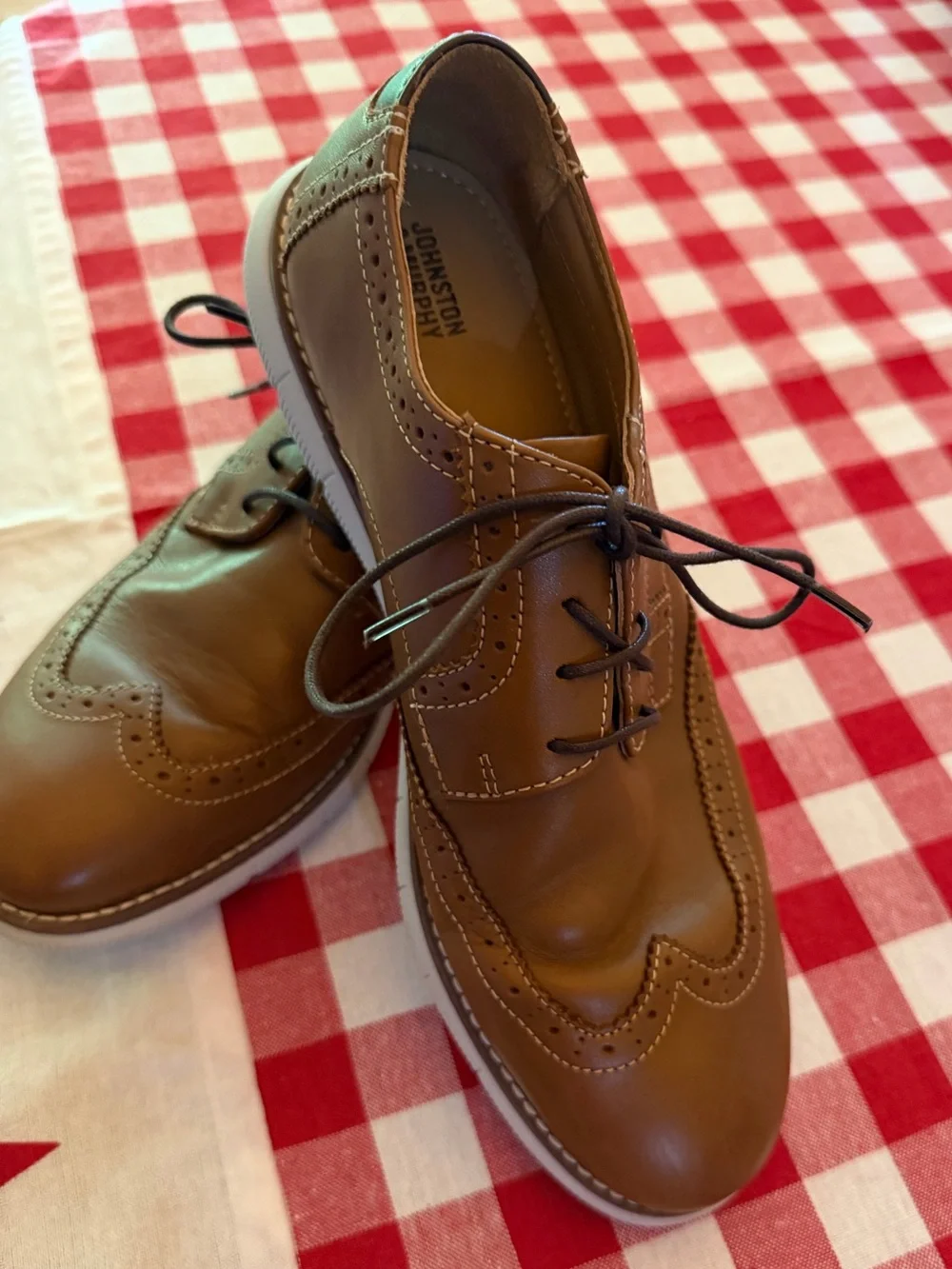 Johnston & Murphy Tan Leather Wingtip Derby Shoes