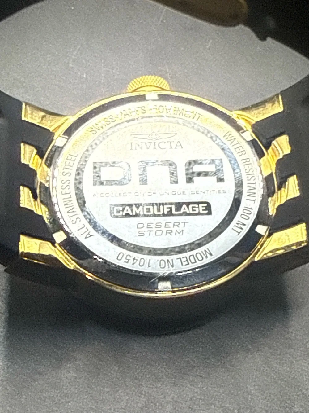 Invicta DNA watch gold-tone case and a brown camouflage dial New Battery