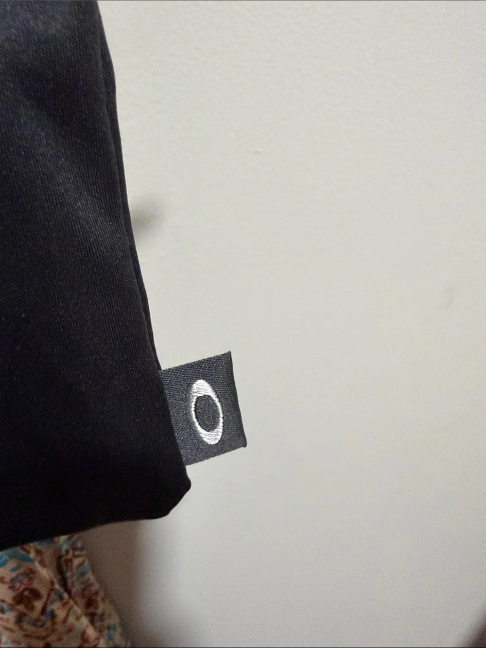 Oakley flaws ships no