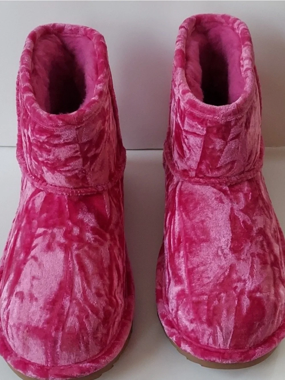 UGG classic mini