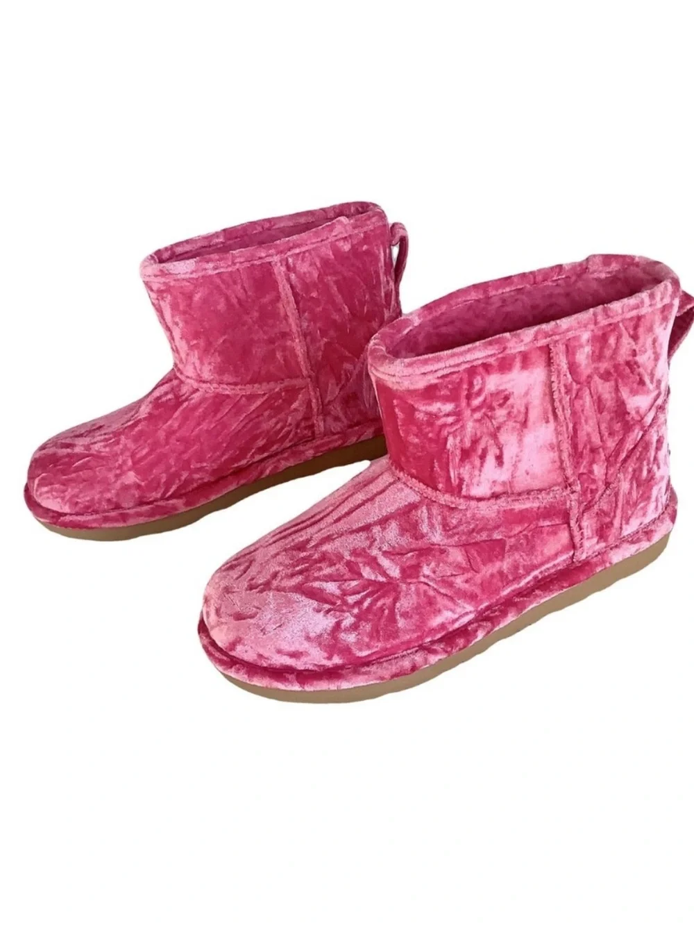 UGG classic mini