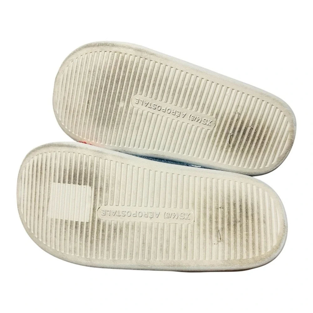Aeropostale cozy slippers