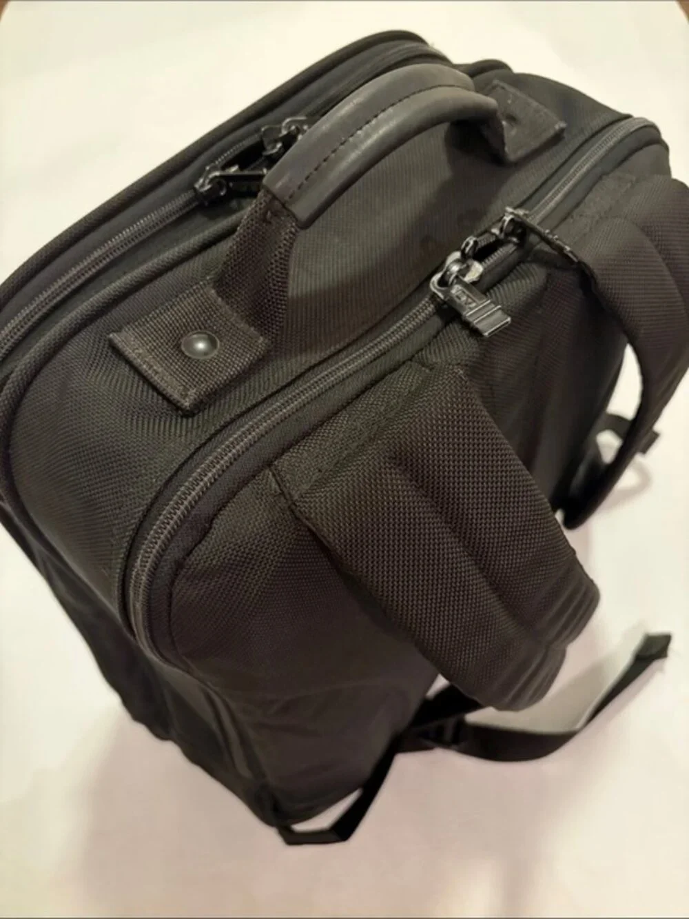 Tumi alpha black