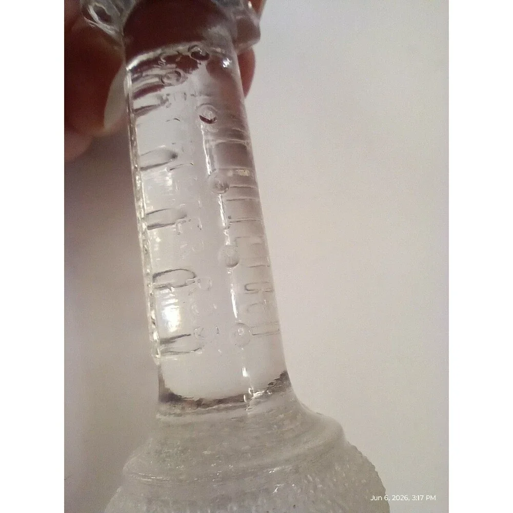 Unbranded clear glass