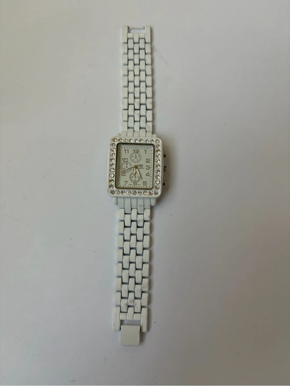 New York & Company white square